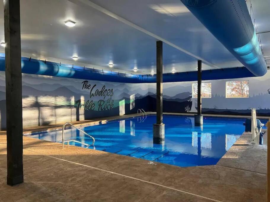 The Lake Fish-Amazing Views-Sleeps 24-Indoor-Outdoor Pools Branson Bagian luar foto