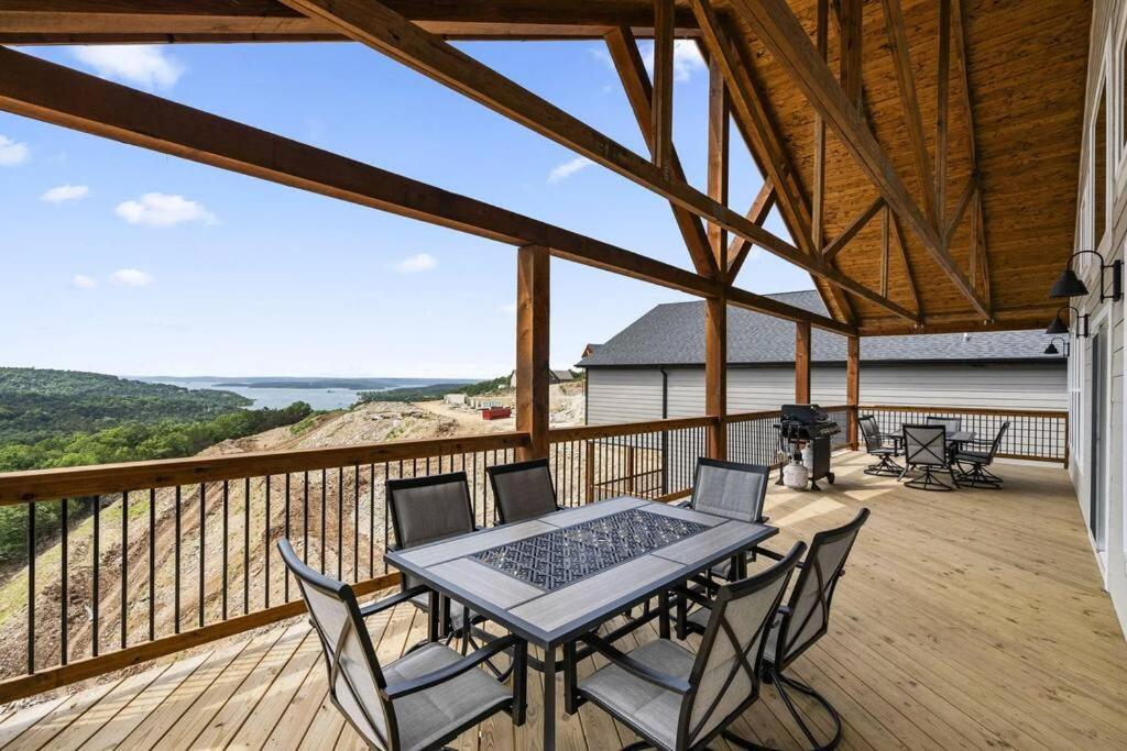 The Lake Fish-Amazing Views-Sleeps 24-Indoor-Outdoor Pools Branson Bagian luar foto